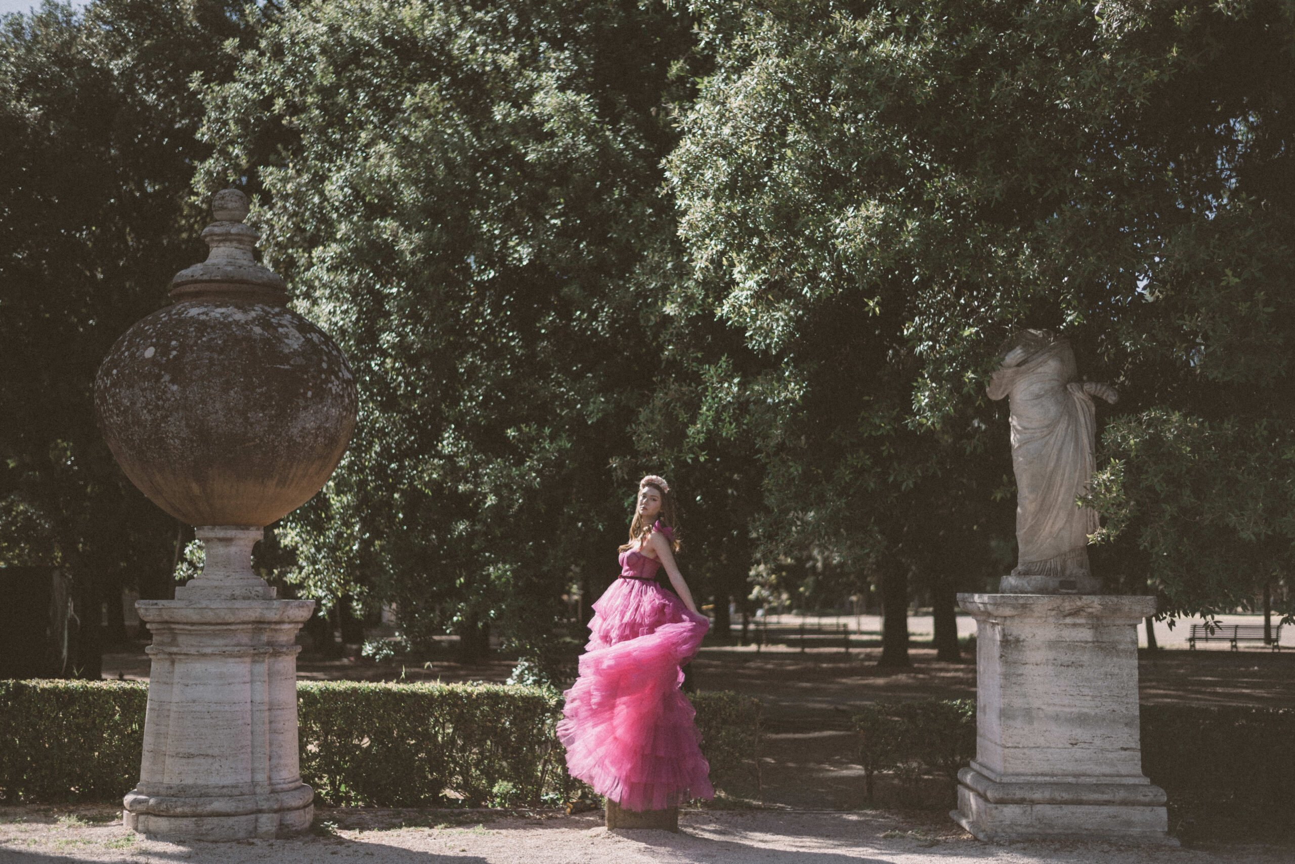 29RueJasmin, Fashion Editorial in Rome, Villa Borghese photoshoot, Fashion photoshoot in Rome, Italy fashion photographer